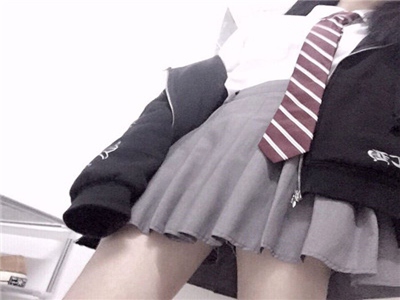 男生困困放入女生困困的代码,程序员情侣联手，打造高效编程代码-2